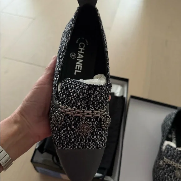 Authentic Pre-owned Chanel flat shoes size EUR 36 - Picture 2 of 8